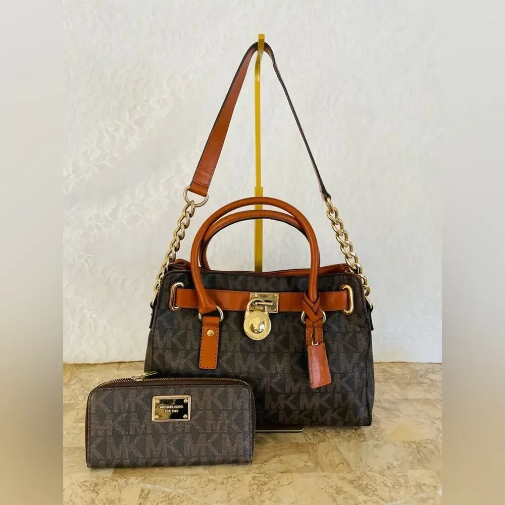 Michael Kors Hamilton saddle/brown/logo padlock leather chained shoulder…
